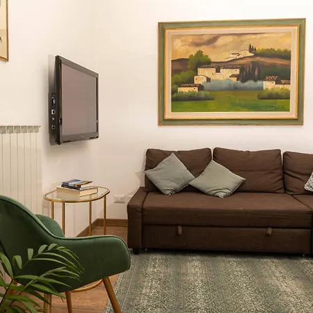 Angie Apartment *